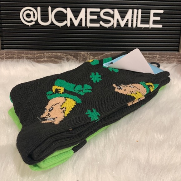 🍀 MTV’s Beavis & Butthead Feeling Lucky Socks 🍀 - Picture 2 of 3